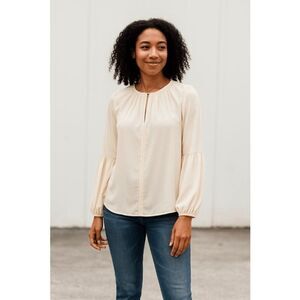 Alice & Trixie Silk Blouse Peach Keyhole Neck Gold Ball Closure Pintucks Size XS